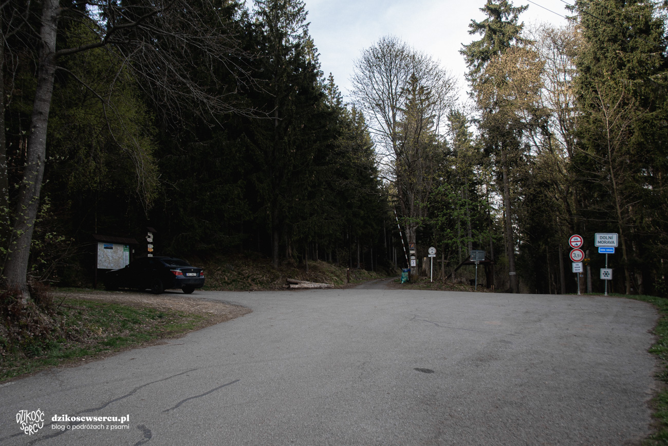 Parking pod Klepacem - w drodze na Trójmorski Wierch